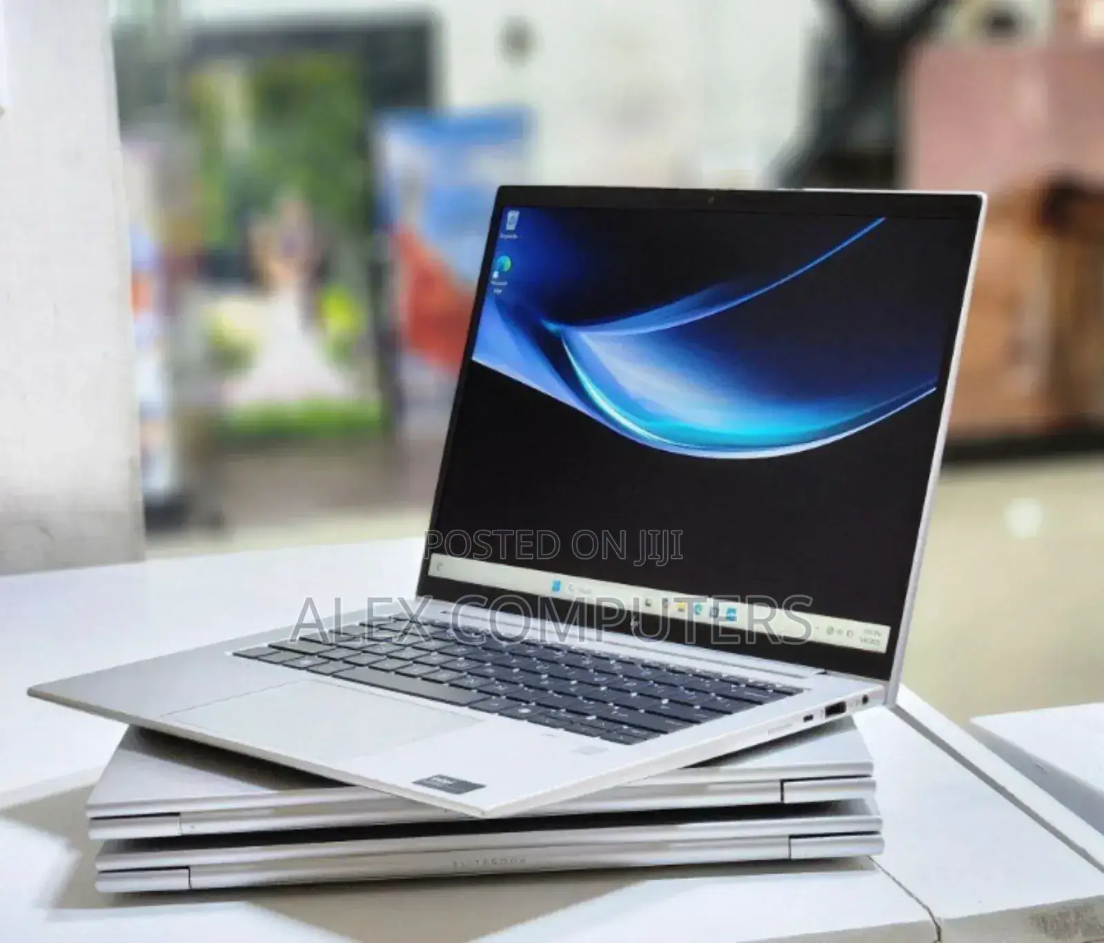 New Laptop HP EliteBook 840 32GB Intel Core Ultra 7 SSD 512GB