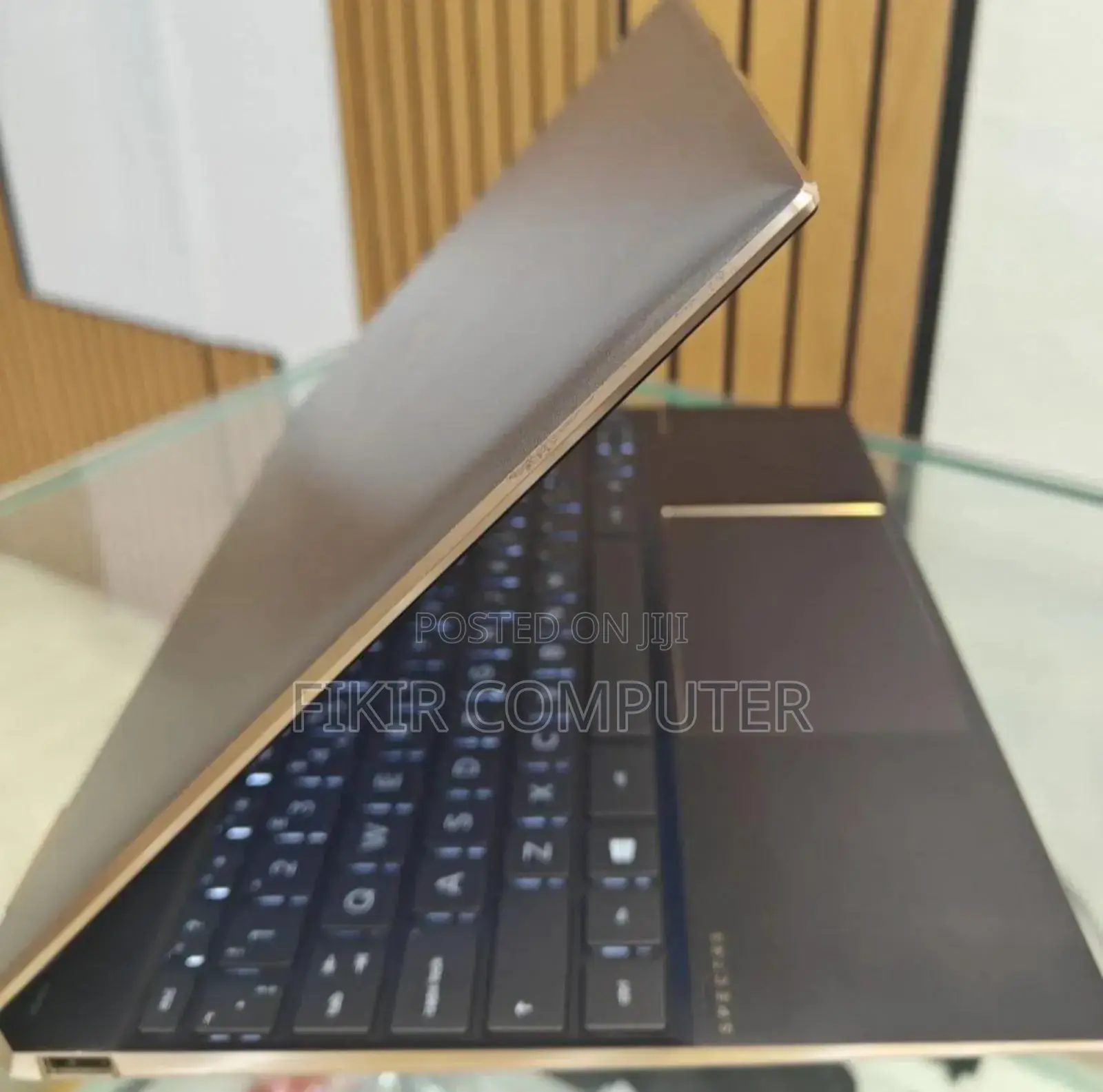 New Laptop HP Spectre 16GB Intel Core I7 SSD 1T
