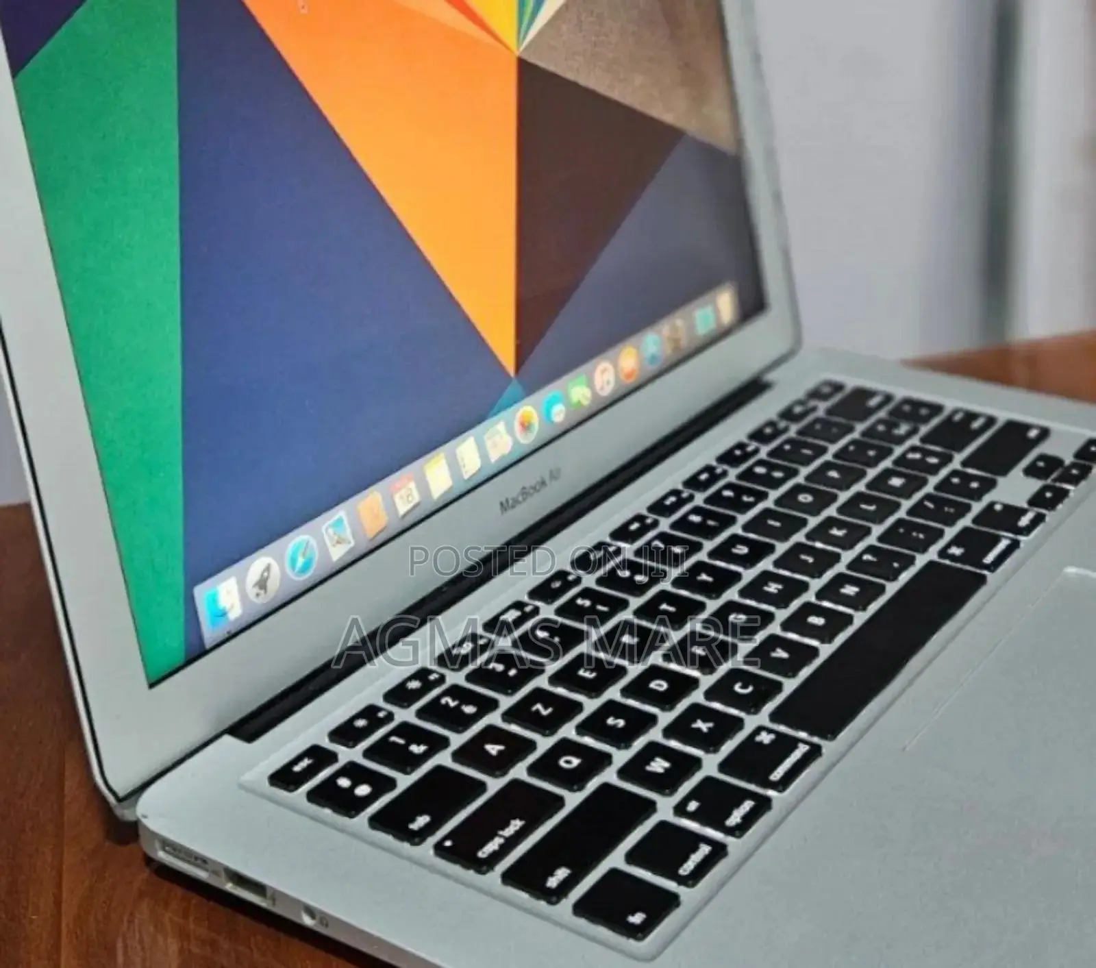 New Laptop Apple MacBook Air 2015 8GB Intel Core i5 SSD 256GB