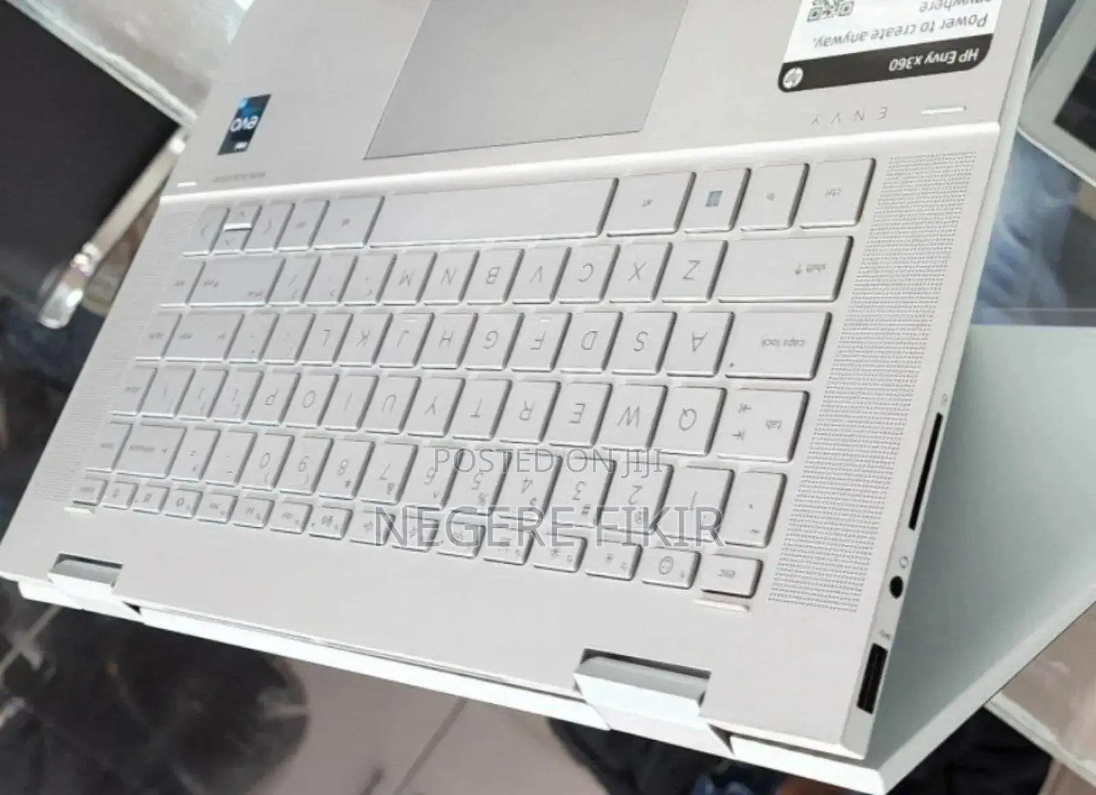 New Laptop HP Envy X360 8GB Intel Core I5 SSD 512GB