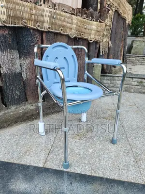 Commode Chair俠客toilet Chair Medical然而commode Chair段子poty Chair New