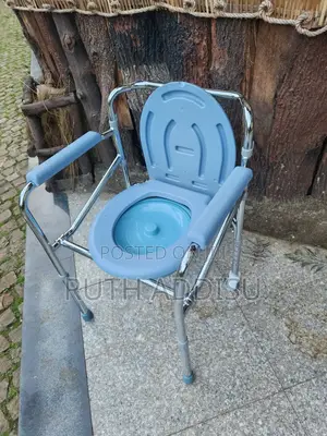 Toilet Chair爽朗almunium Toilet Chair Brand New朱明commode Chair Popo