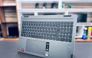 New Laptop Lenovo Yoga 7i 8GB AMD Ryzen 5 SSD 512GB