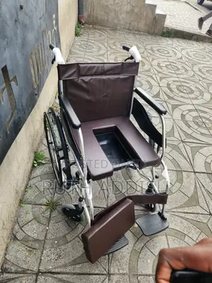 Removable Popo Commode Wheelchair協同wheelchair輦好medical Wheelchair New