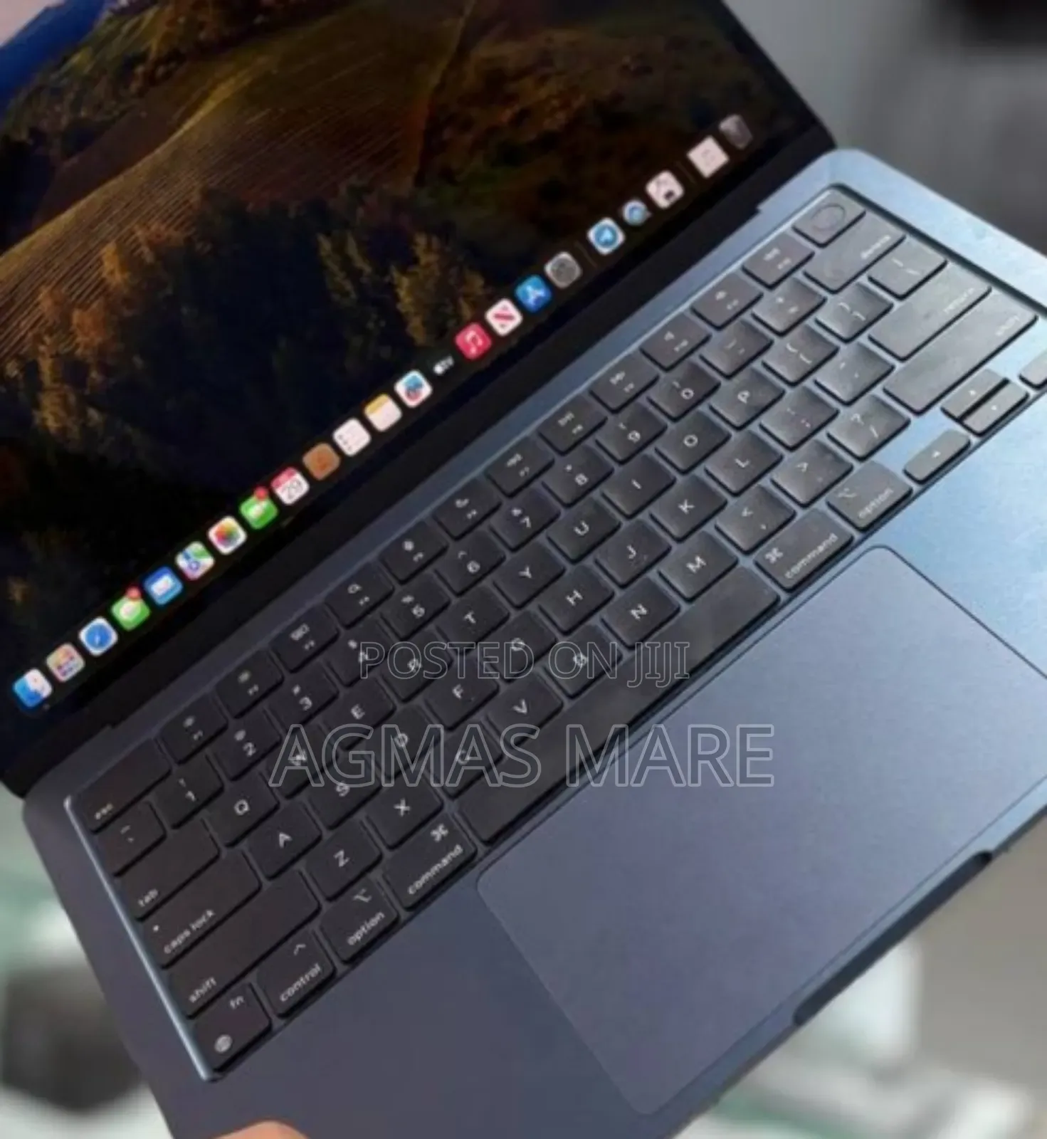 New Laptop Apple MacBook Air 2022 M2 8GB Apple M2 SSD 256GB