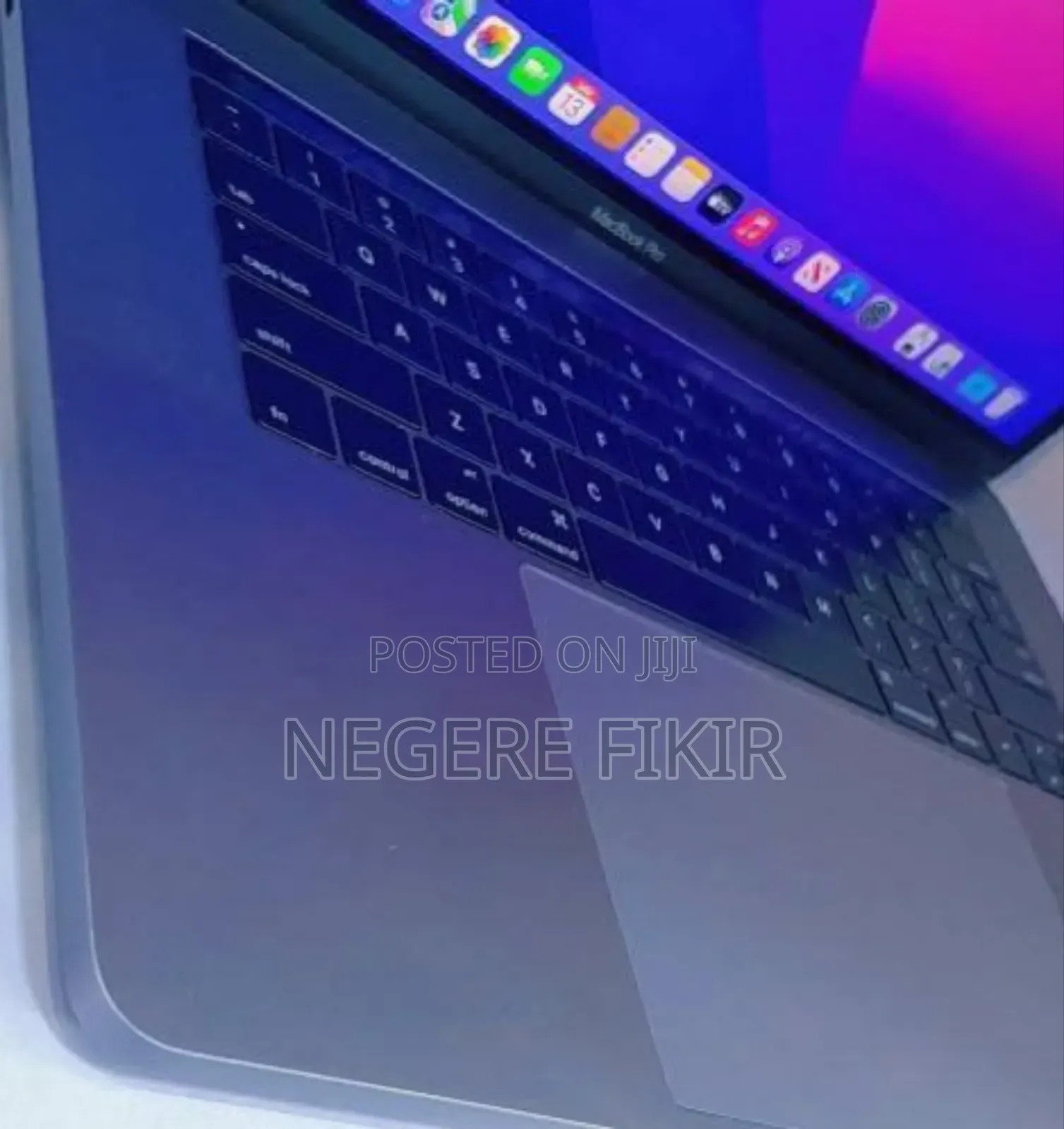 New Laptop Apple MacBook Pro 2017 16GB Intel Core i7 SSD 512GB