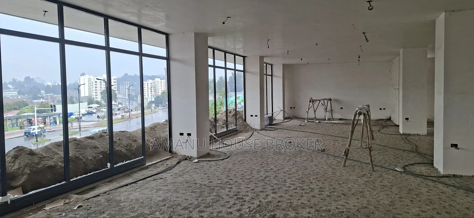 Office for Rent in Kasanchis Area 450sqm
On the Second Floor
540,000b