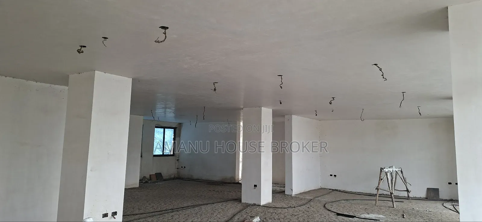 Office for Rent in Kasanchis Area 450sqm
On the Second Floor
540,000b