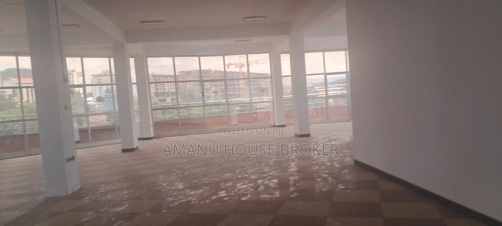 Office for Rent in Olopia Area 150sqm
With in Teraz