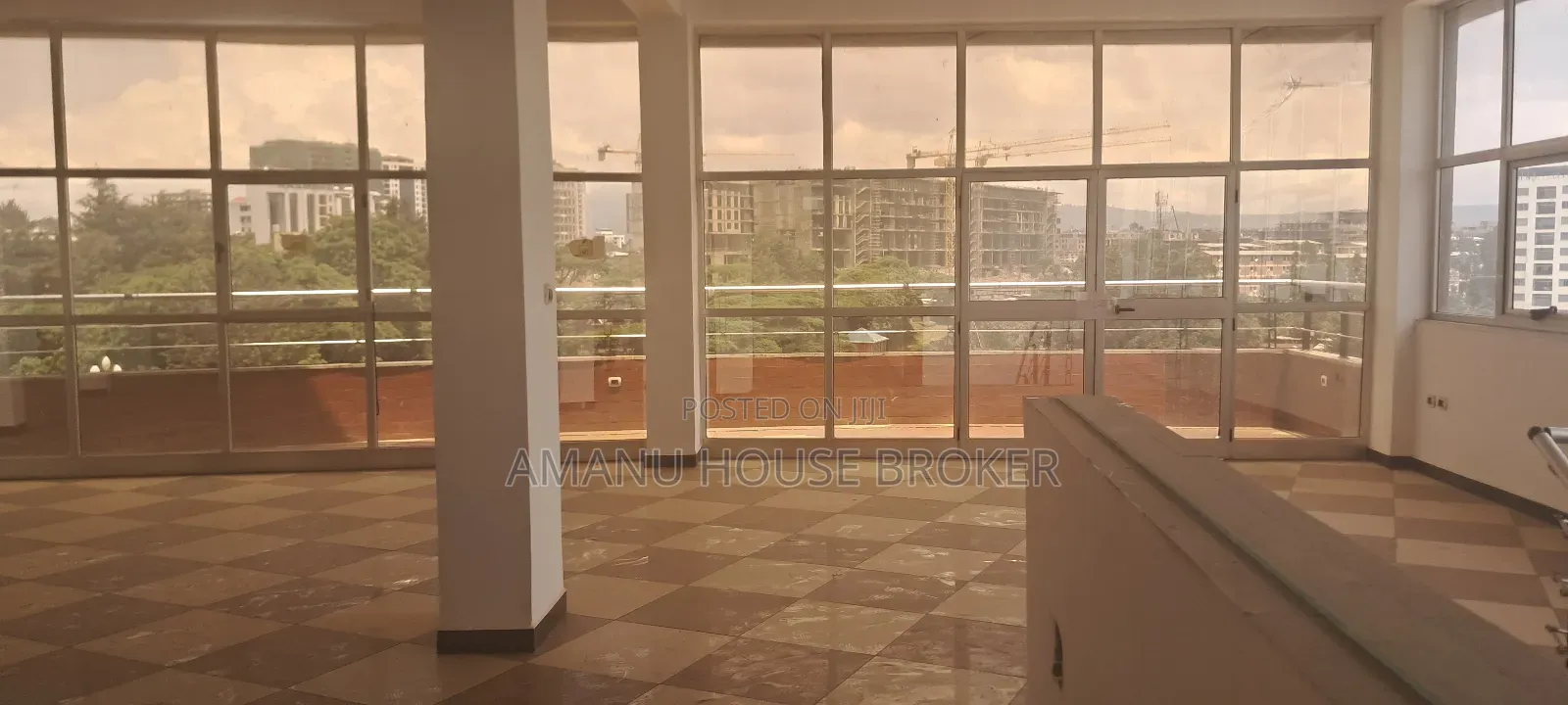 Office for Rent in Olopia Area 150sqm
With in Teraz