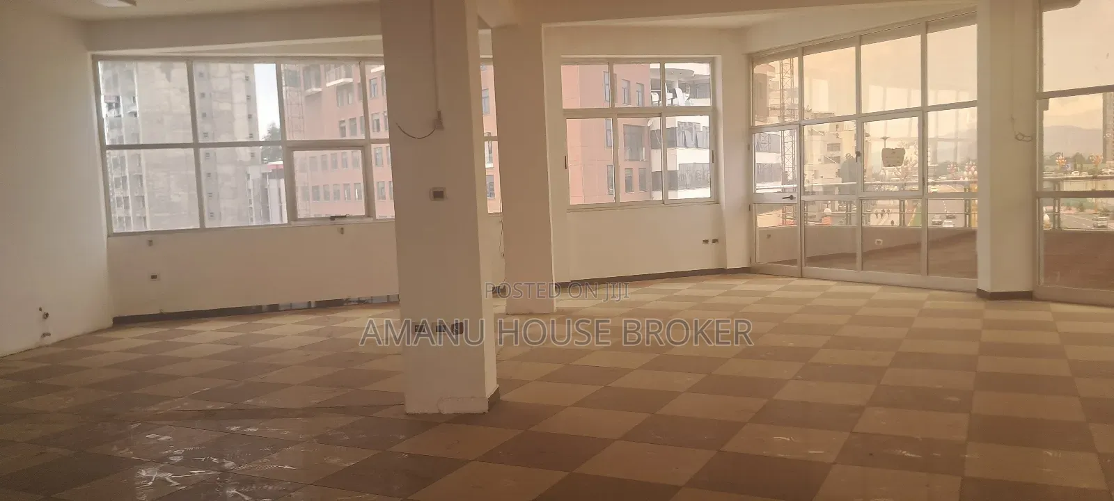 Office for Rent in Olopia Area 150sqm
With in Teraz