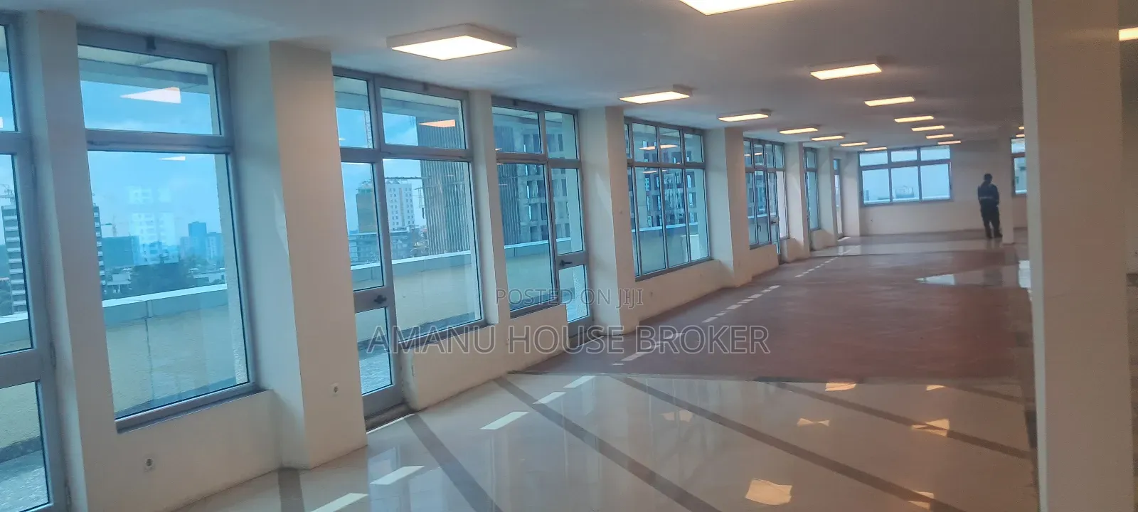 Office for Rent in Olopia Area 150sqm
With in Teraz