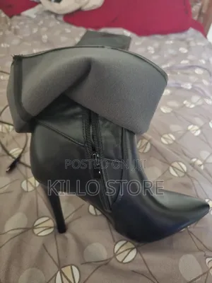 Women Black Pointed Toe Slim Heel Knee High Boot