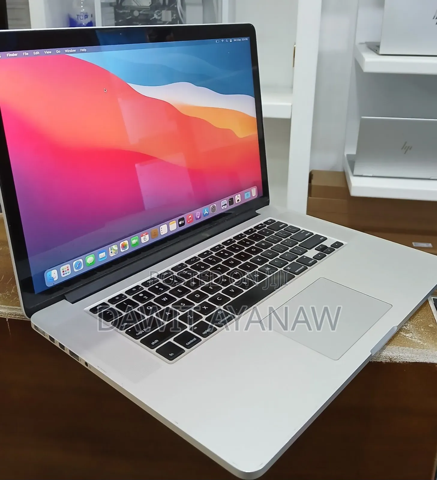 New Laptop Apple MacBook Pro 2017 16GB Intel Core I7 SSD 256GB