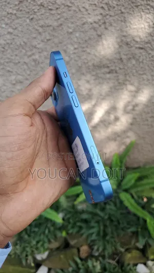 New Apple iPhone 13 128 GB Blue