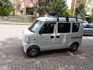 Suzuki Every 2010 White