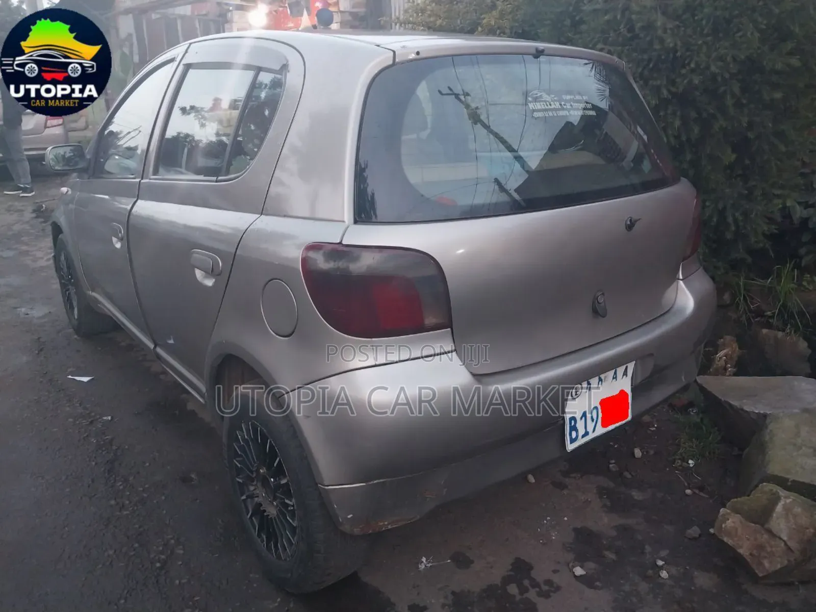 Toyota Vitz 2001 Silver