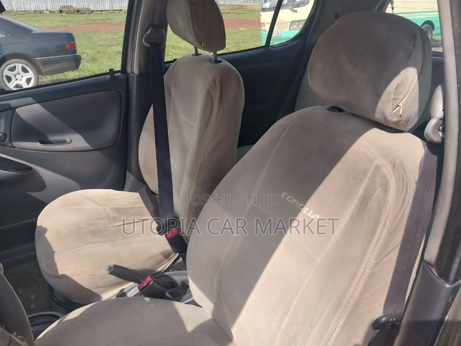 Toyota Vitz 2001 Silver