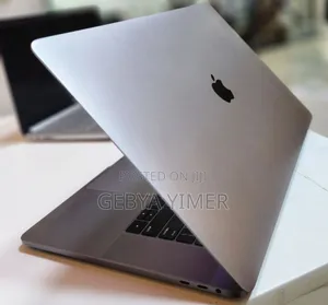 New Laptop Apple MacBook Pro 16GB Intel Core I7 SSD 256GB