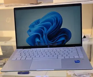 New Laptop HP Pavilion 15 8GB Intel Core i5 SSD 512GB