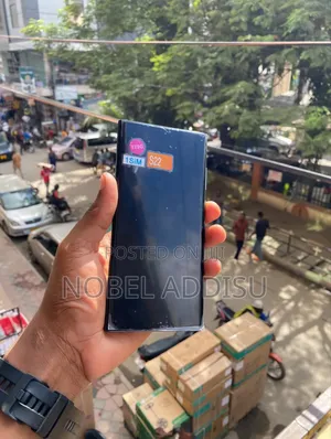 New Samsung Galaxy S22 Ultra 5G 256 GB Blue