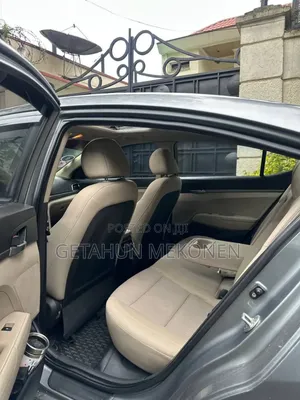 Hyundai Avante 2017 Gray