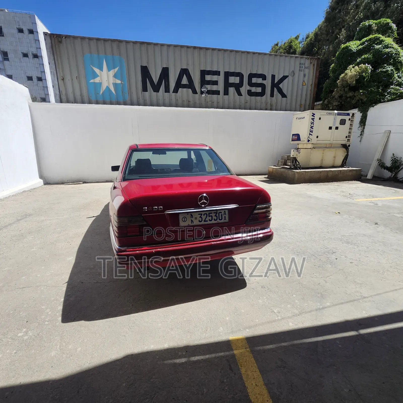 Mercedes-Benz E200 1993 Red