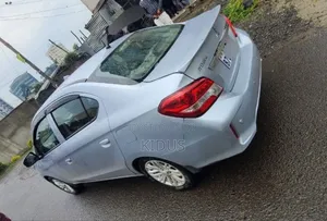 Mitsubishi Attrage 2021 Gray