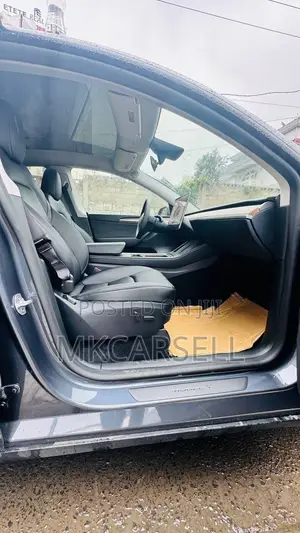 New Tesla Model Y 2024 Blue