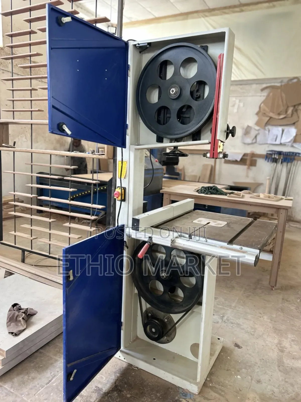 Band Saw ( ሰገን አስትሮ )