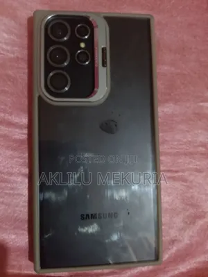 Photo - Samsung Galaxy S22 Ultra 128 GB Black