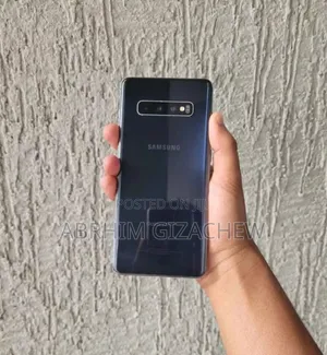 Photo - Samsung Galaxy S10 Plus 128 GB Black