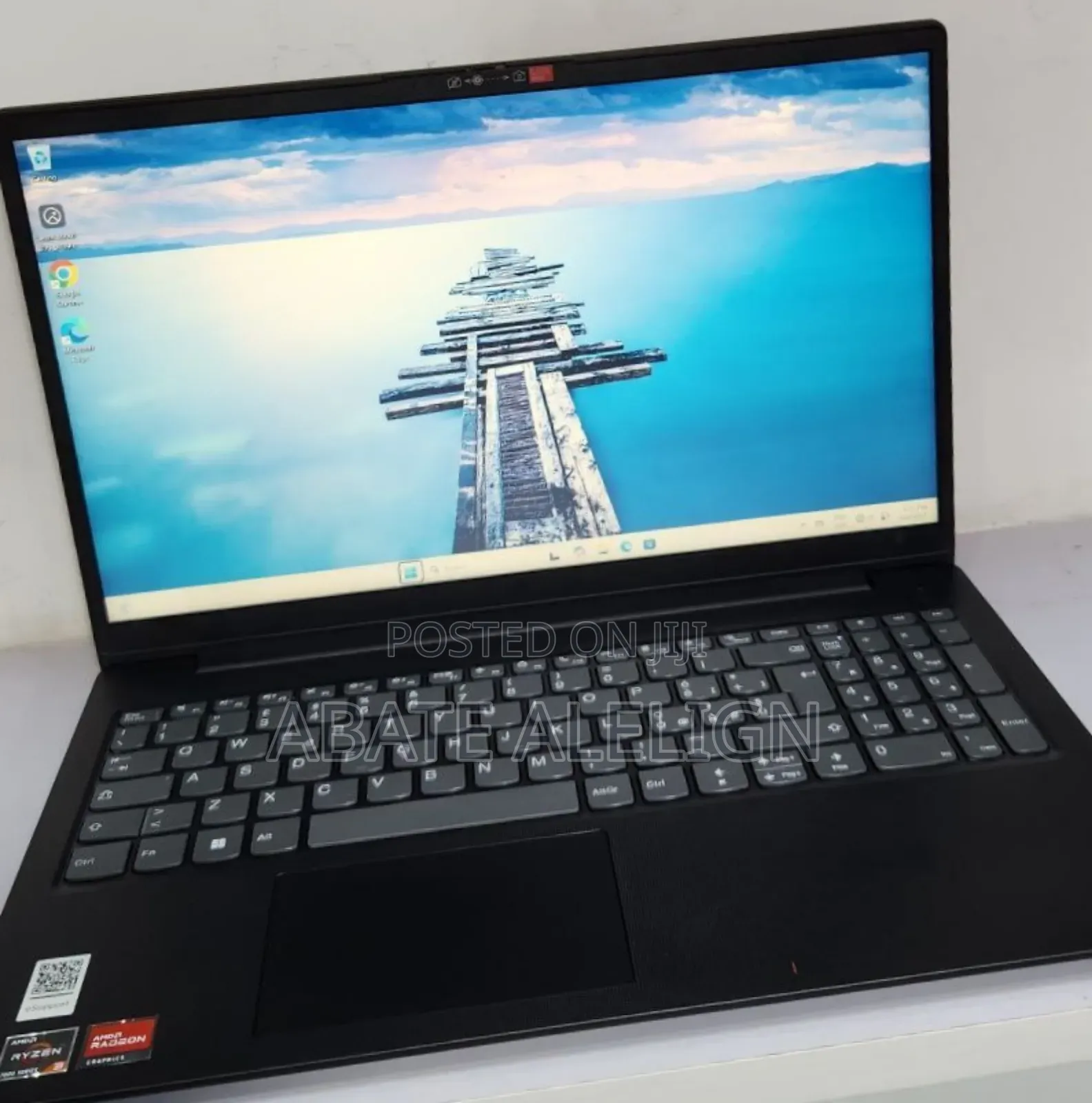 New Laptop Lenovo Ideapad V14 IGL 8GB AMD Ryzen 3 SSD 256GB