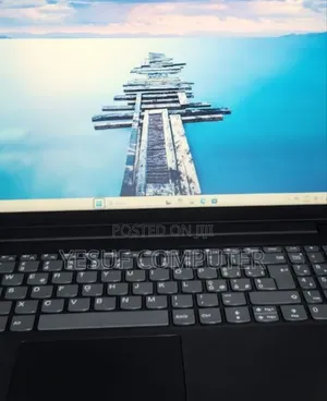 New Laptop Lenovo Ideapad V14 IGL 8GB AMD Ryzen 3 SSD 256GB