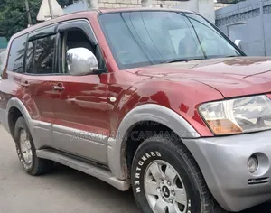 Mitsubishi Pajero Sport 2004 Red
