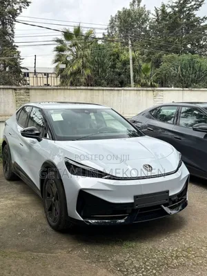 New Volkswagen ID.4 2025 Gray