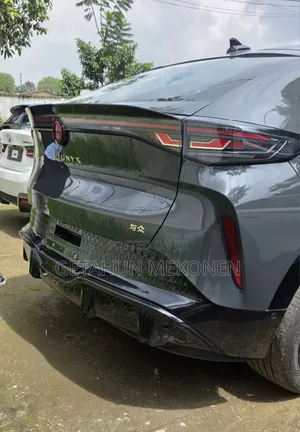 New Volkswagen ID.4 2025 Gray