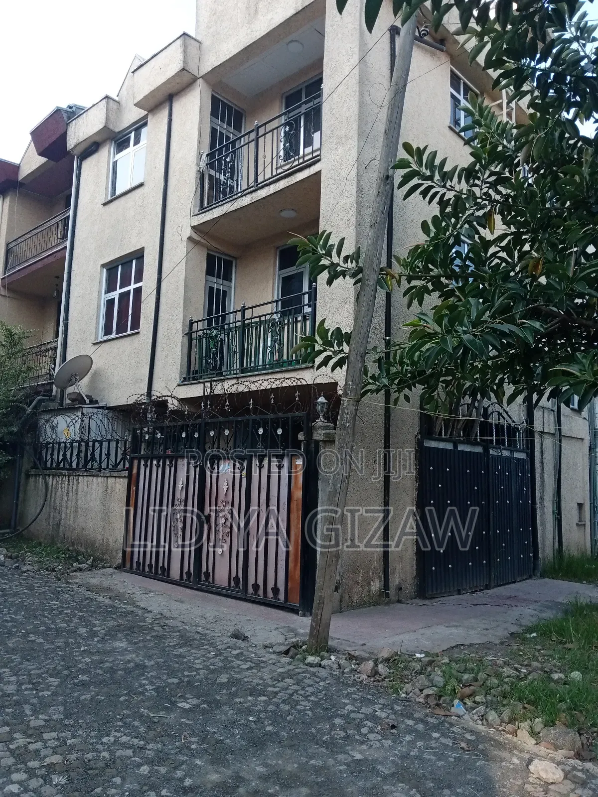 Furnished 4bdrm House in Akaky Kaliti for sale