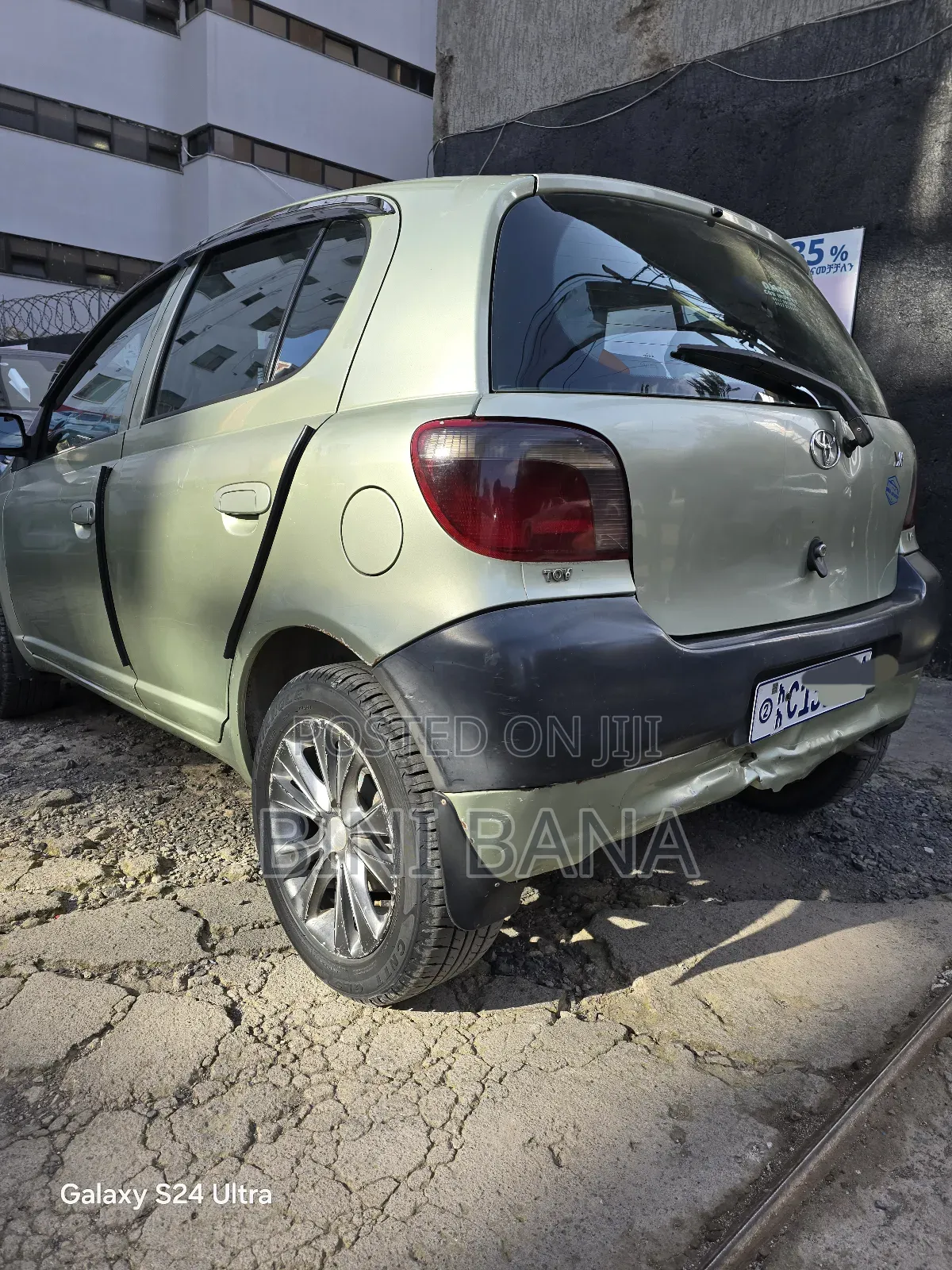 Toyota Vitz 2001 Gray