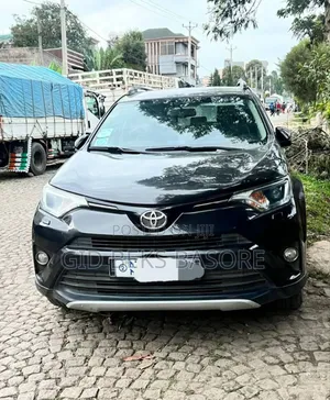 Photo - Toyota RAV4 2017 Matt Black
