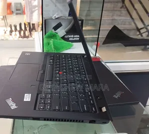 Photo - New Laptop Lenovo ThinkPad Yoga 16GB AMD Ryzen 5 SSD 512GB