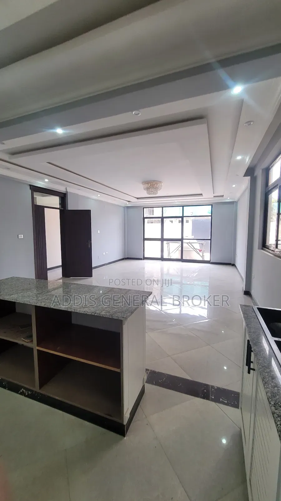 7bdrm House in ለቡ, Nifas Silk-Lafto for sale