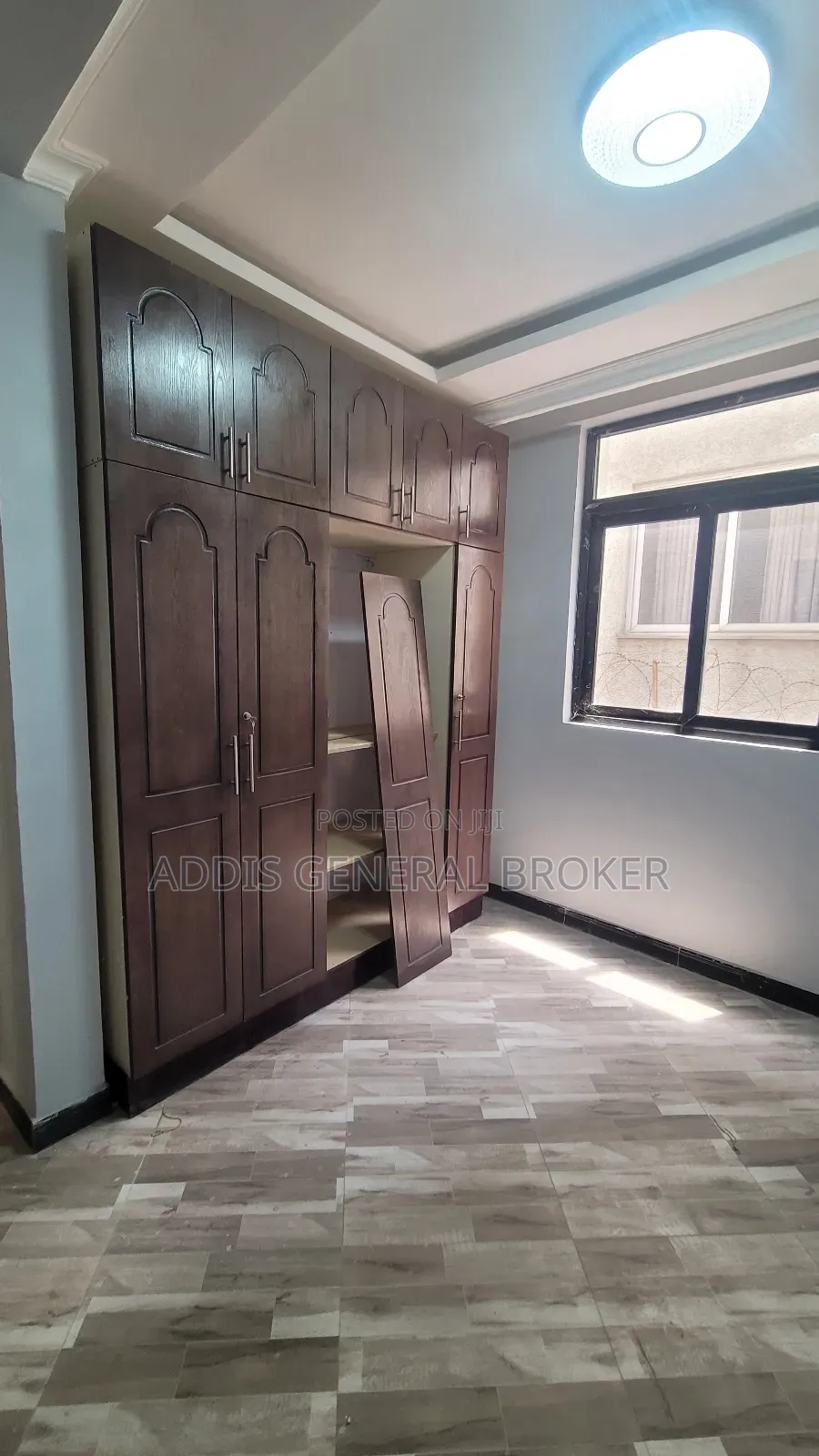 7bdrm House in ለቡ, Nifas Silk-Lafto for sale