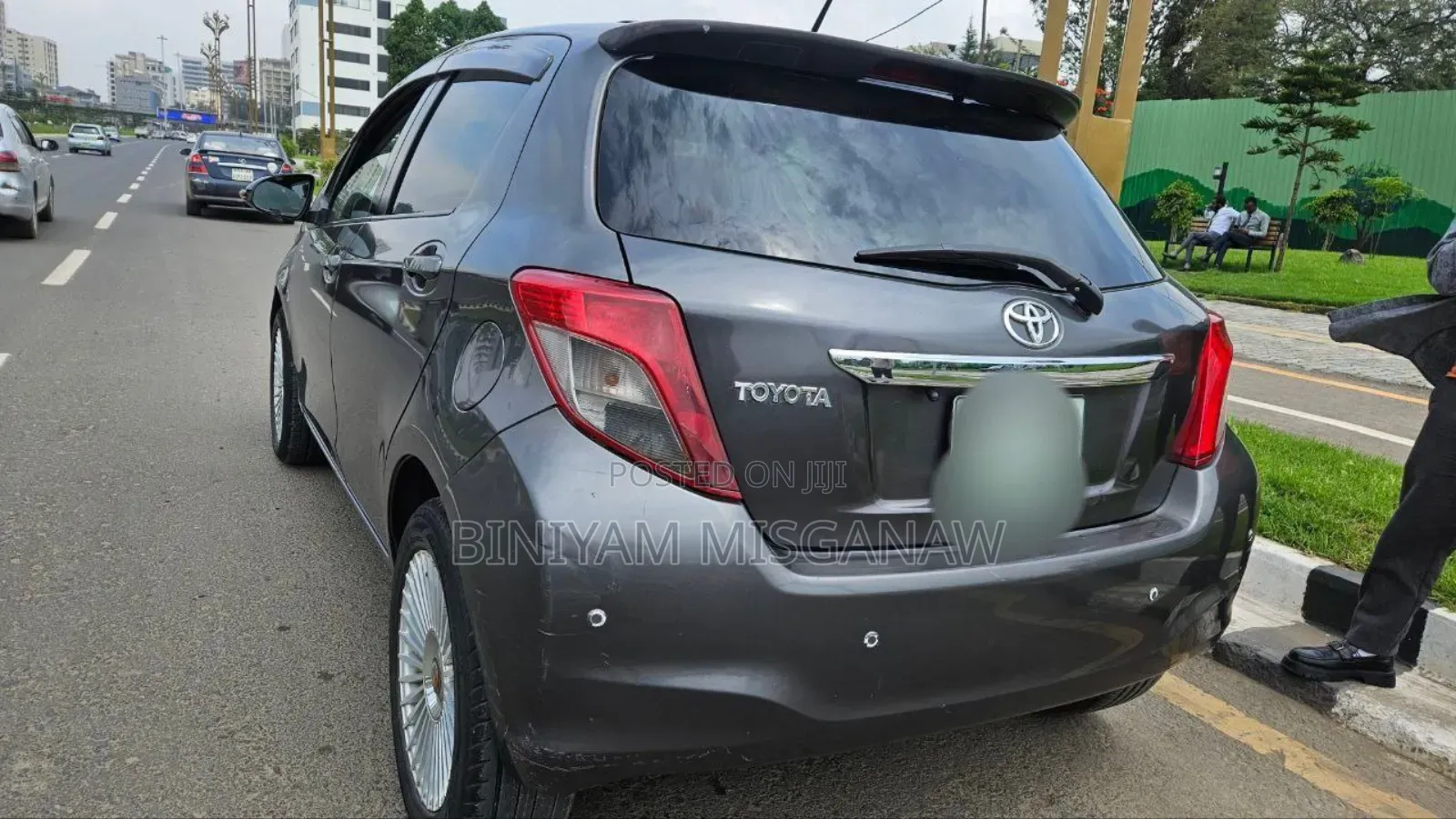 Toyota Yaris 2011 Gray
