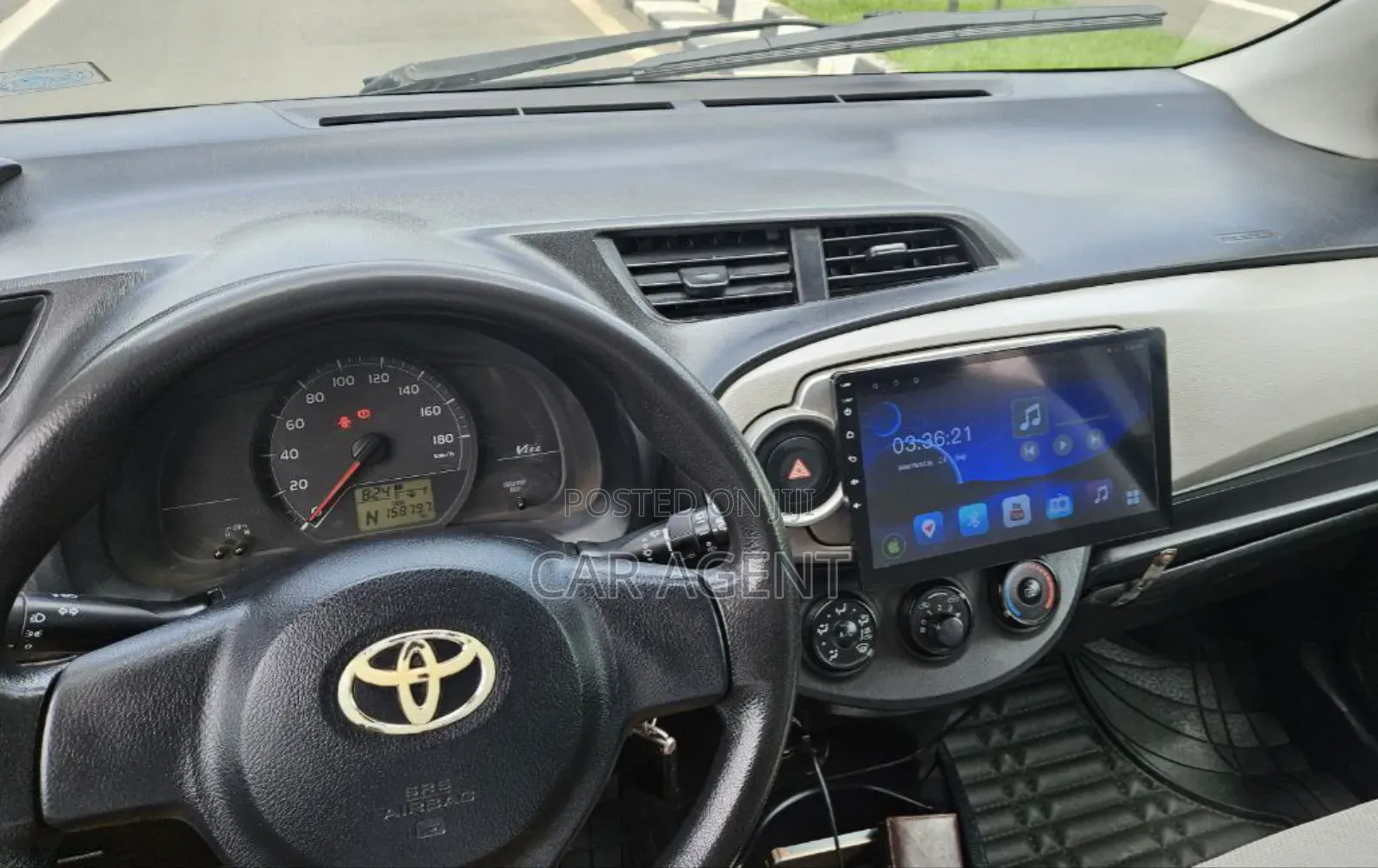 Toyota Yaris 2011 Gray