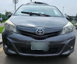 Toyota Yaris 2011 Gray