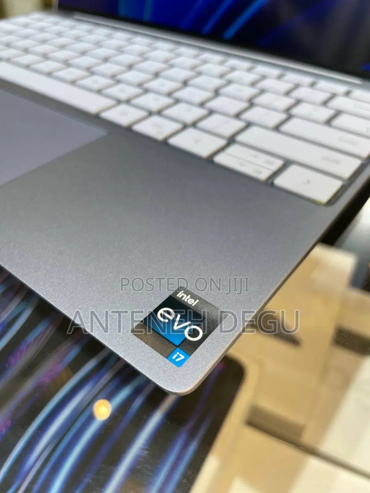 New Laptop Dell XPS 13 16GB Intel Core I7 SSD 512GB