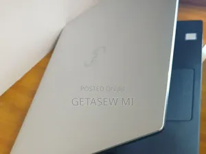 New Laptop Dell Precision 15 5540 32GB Intel Core I9 SSD 512GB