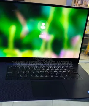 New Laptop Dell XPS 15 16GB Intel Core i7 SSD 512GB