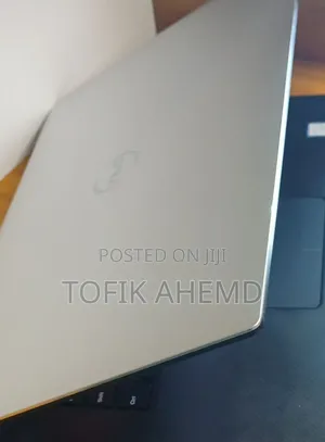 New Laptop Dell Precision 5570 16GB Intel Core I9 SSD 512GB